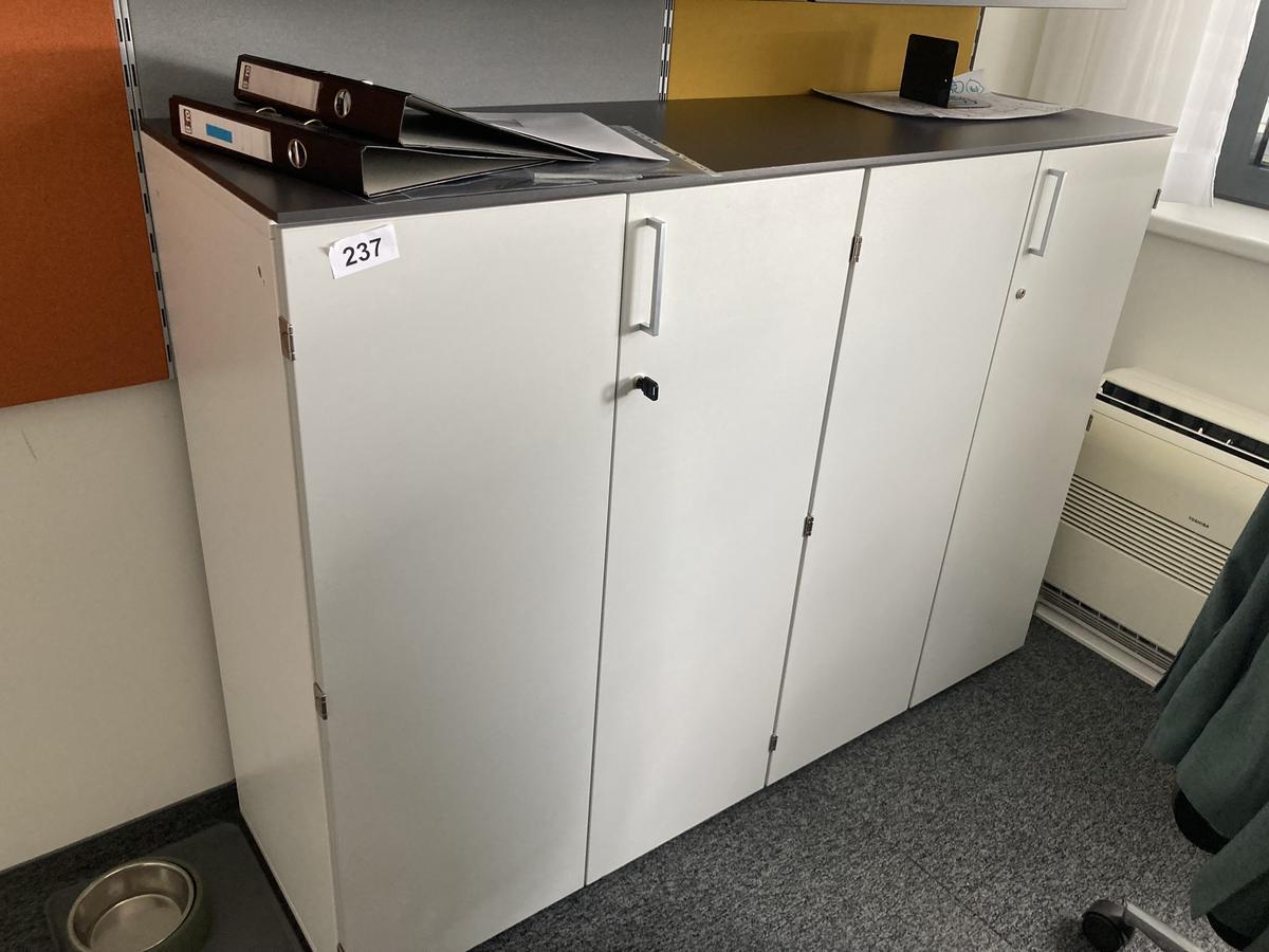 2teilige Aktenschrank-Kombination, Maße: ca. 160 x 45 x 115 cm, Platte durchgehend